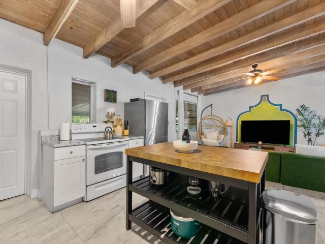 Home for sale at 3101 SW 16 Street - photo 6621813