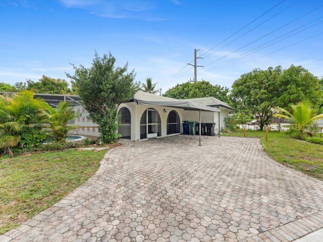 Home for sale at 3101 SW 16 Street - photo 6621818