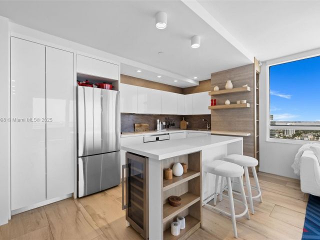 Apartment for sale  Unit #3407 - photo 6609422