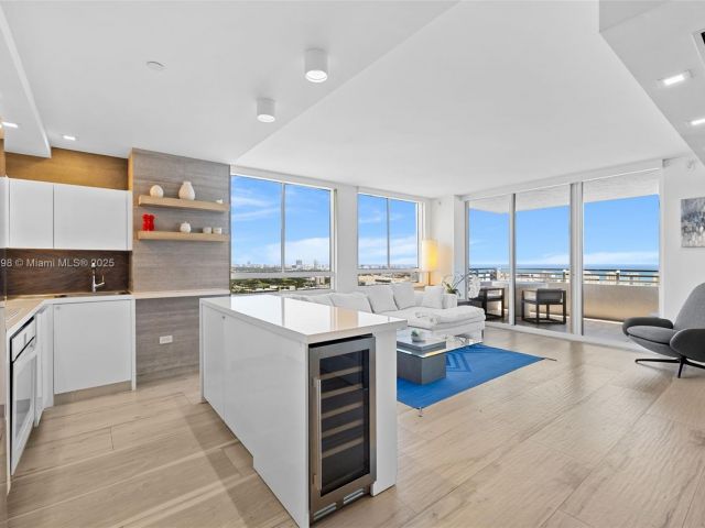 Apartment for sale  Unit #3407 - photo 6609425