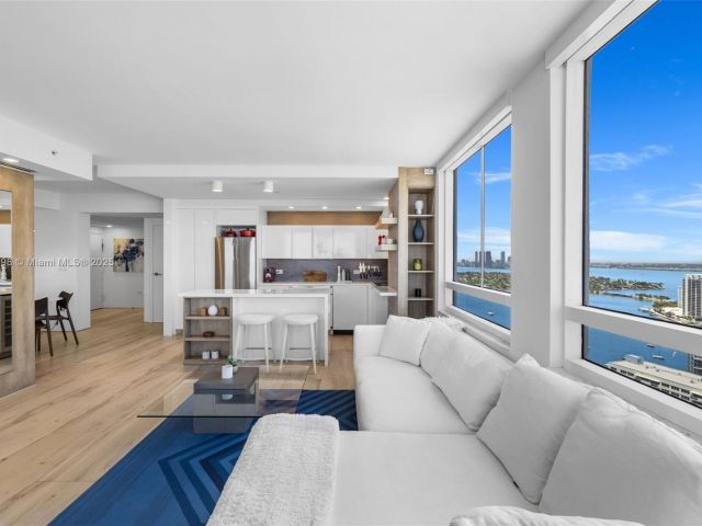 Apartment for sale  Unit #3407 - photo 6609427