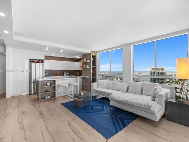 Apartment for sale  Unit #3407 - photo 6609430