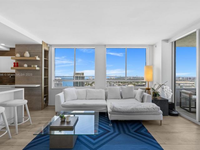 Apartment for sale  Unit #3407 - photo 6609431