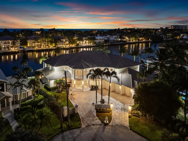 Home for sale at 978 Dogwood Drive - photo 6631534