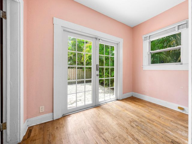 Home for sale at 220 Malverne Road - photo 6606258