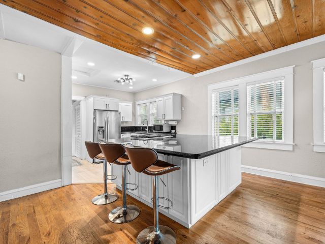 Home for sale at 220 Malverne Road - photo 6606271