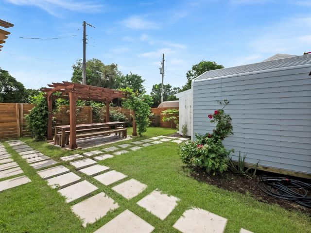 Home for rent at 308 SW 1st Street - photo 6606562