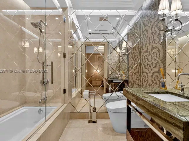 3-bedroom condo for sale in Bal Harbour -  - MondialRealty