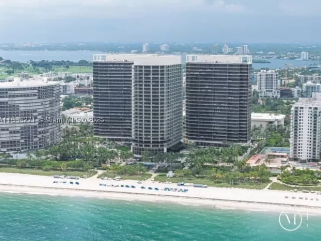 3-bedroom condo for sale in Bal Harbour -  - MondialRealty