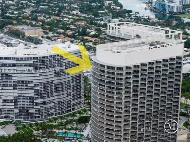 3-bedroom condo for sale in Bal Harbour -  - MondialRealty