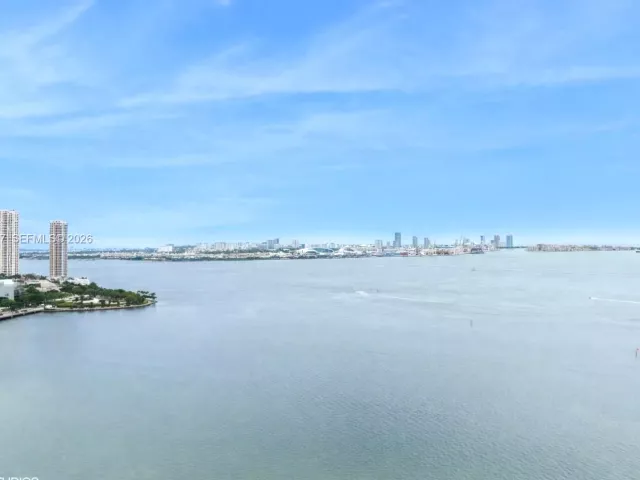 2-bedroom condo for sale in Miami - 1331 Brickell Bay Dr 2802 - MondialRealty