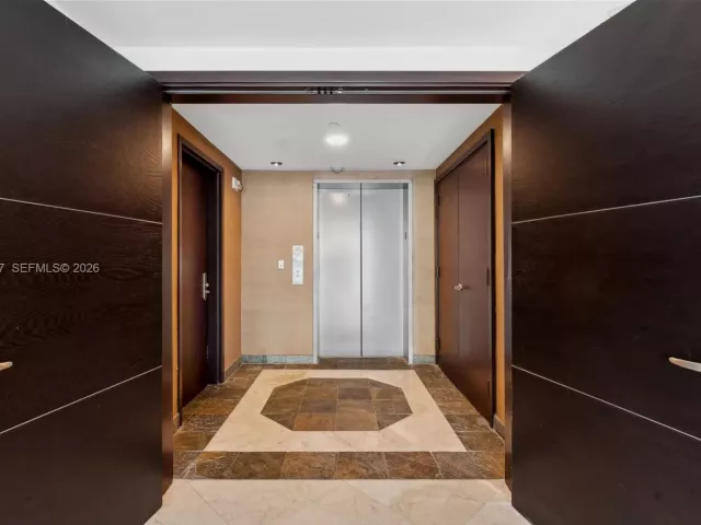 2-bedroom condo for sale in Miami - 1331 Brickell Bay Dr 2802 - MondialRealty