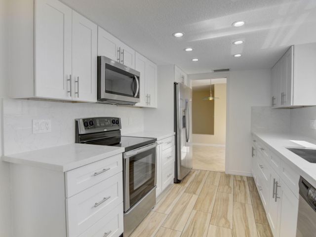 Home for sale at 6740 Lago Vista Terrace - photo 6786731