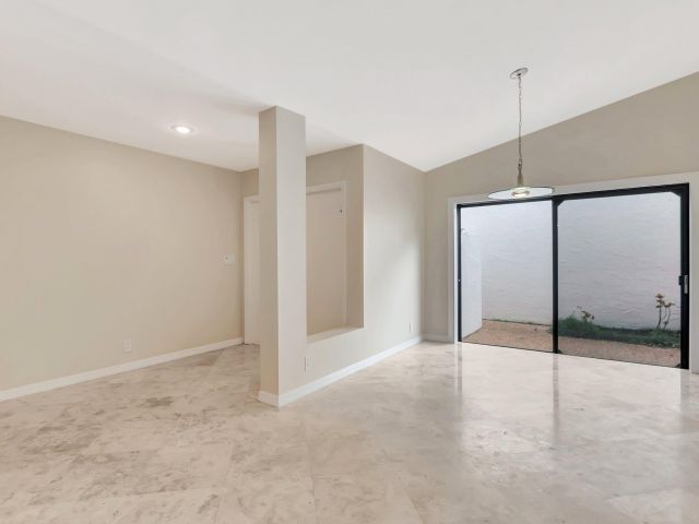 Home for sale at 6740 Lago Vista Terrace - photo 6786734