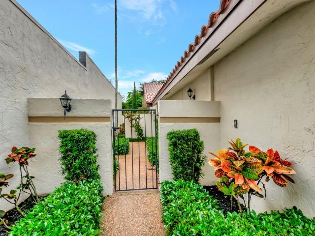 Home for sale at 6740 Lago Vista Terrace - photo 6786737