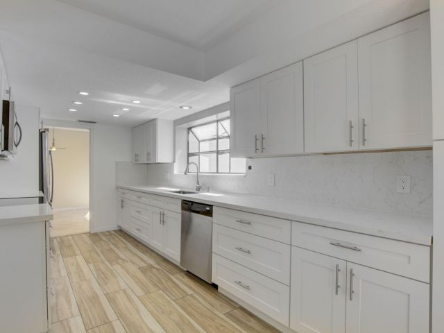 Home for sale at 6740 Lago Vista Terrace - photo 6786739