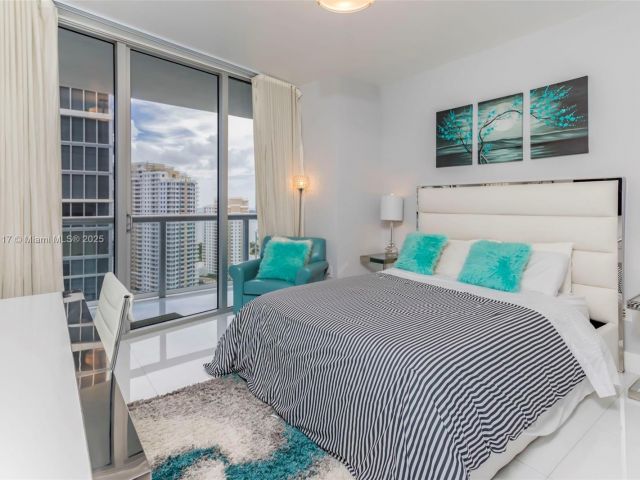 Apartment for sale  Unit #2502 - photo 6606950