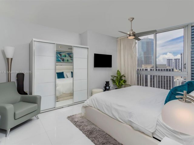 Apartment for sale  Unit #2502 - photo 6606955