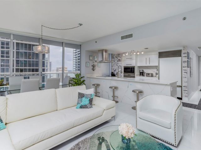 Apartment for sale  Unit #2502 - photo 6606957