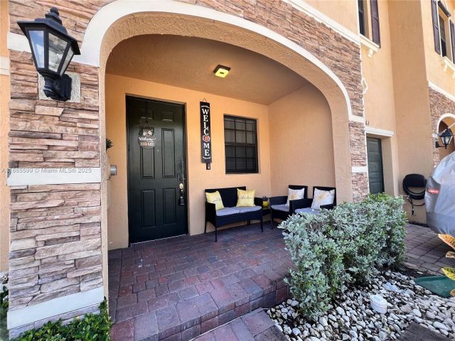 3-bedroom home for rent in Homestead - 159 SE 34th Ave - MondialRealty