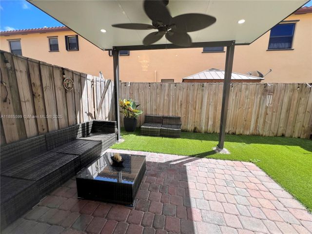 3-bedroom home for rent in Homestead - 159 SE 34th Ave - MondialRealty