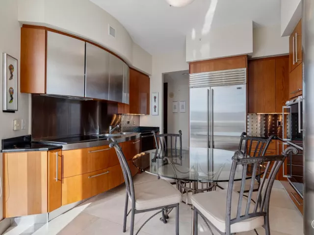 3-bedroom condo for sale in Sunny Isles Beach - 18101 Collins Avenue 801 - MondialRealty