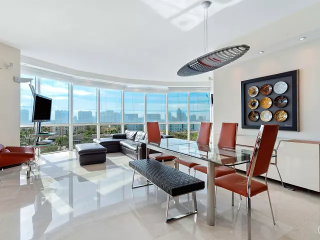 3-bedroom condo for sale in Sunny Isles Beach - 18101 Collins Avenue 801 - MondialRealty