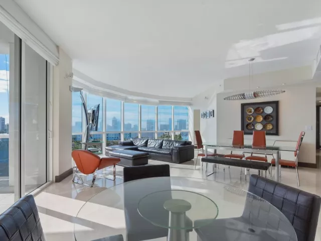 3-bedroom condo for sale in Sunny Isles Beach - 18101 Collins Avenue 801 - MondialRealty