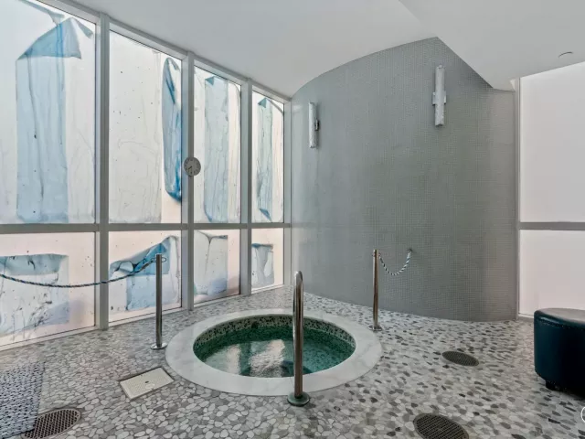 3-bedroom condo for sale in Sunny Isles Beach - 18101 Collins Avenue 801 - MondialRealty