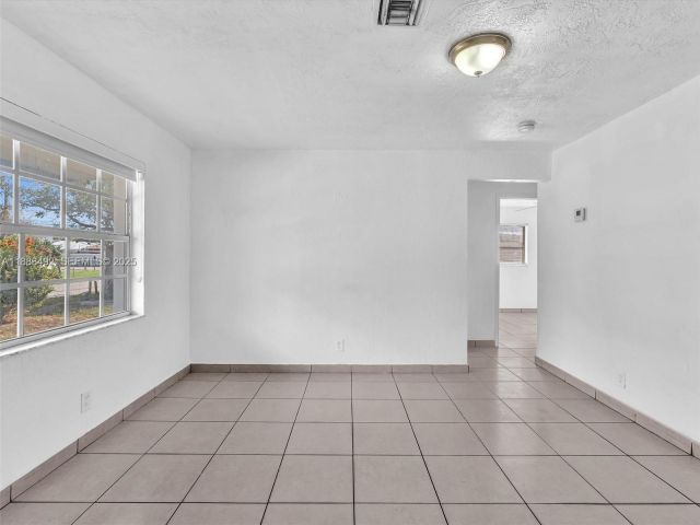 Home for sale at 1624 S 23rd Ave - photo 6603981