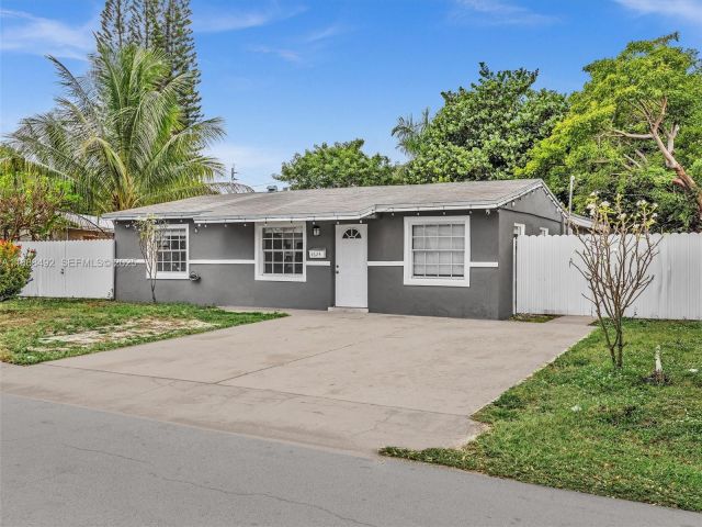 Home for sale at 1624 S 23rd Ave - photo 6603985