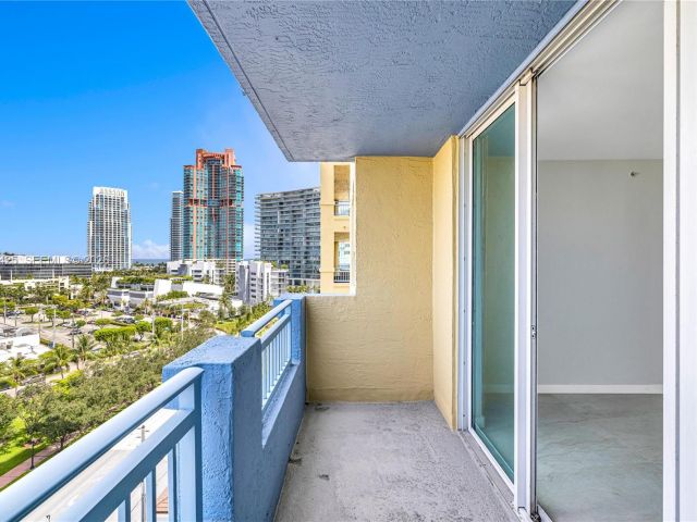 Apartment for sale  Unit #1103 - photo 6614853