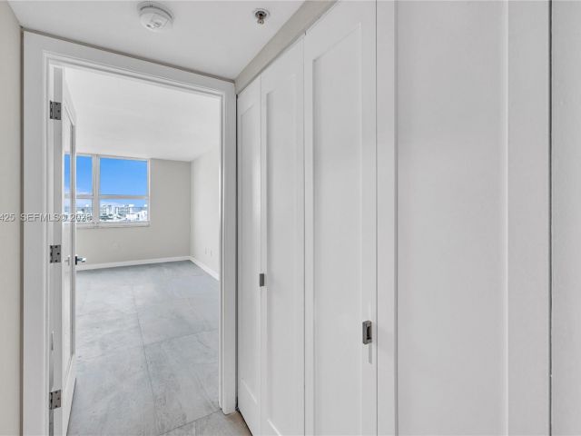 Apartment for sale  Unit #1103 - photo 6614857