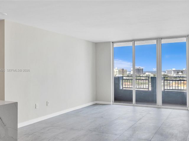 Apartment for sale  Unit #1103 - photo 6614861