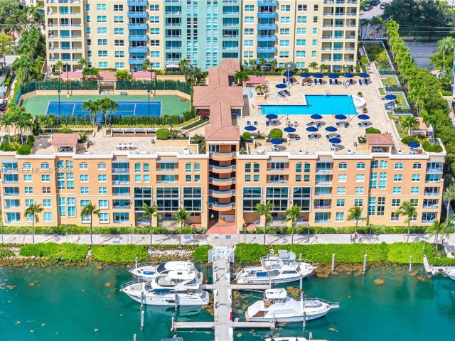 Apartment for sale  Unit #1103 - photo 6614866