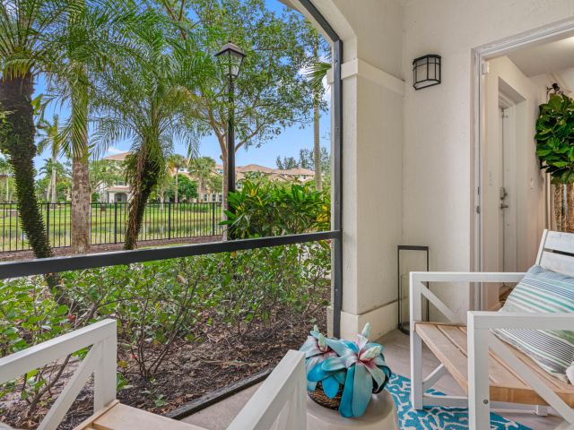 Home for rent at 1090 Quaye Lake Circle - photo 6606357