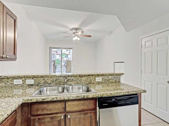 Home for rent at 6515 Diamond Springs Terrace 2404 - photo 6606391