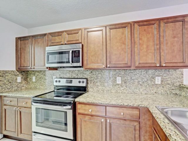 Home for rent at 6515 Diamond Springs Terrace 2404 - photo 6606392