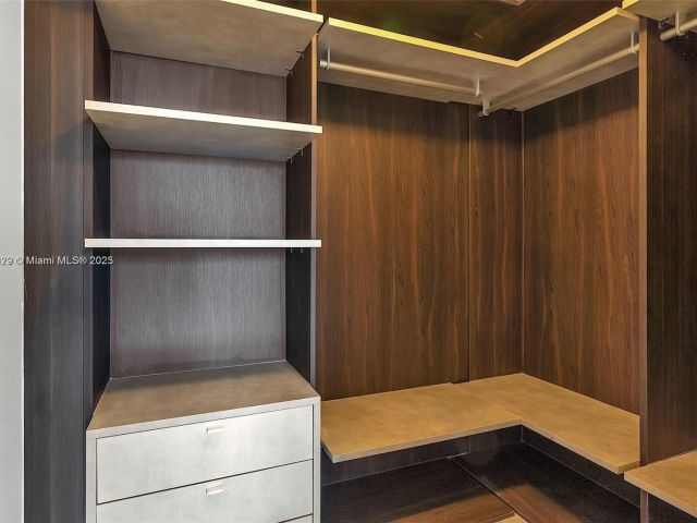 Apartment for sale  Unit #3304 - photo 6607015