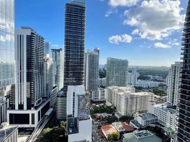 Apartment for sale  Unit #3304 - photo 6607018