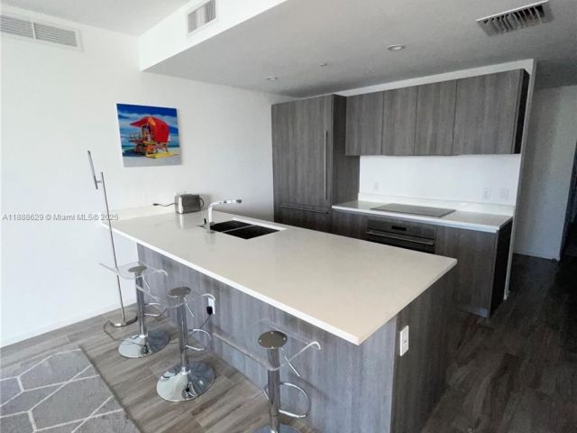 Apartment for sale  Unit #3304 - photo 6607022