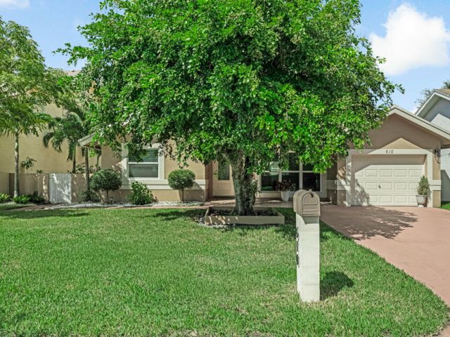 Home for sale at 610 NW 207th Avenue - photo 6621011