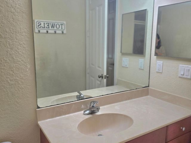 Home for rent at 603 N Street - photo 6608549