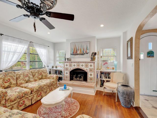 Home for rent at 431 37th Street - photo 6608763