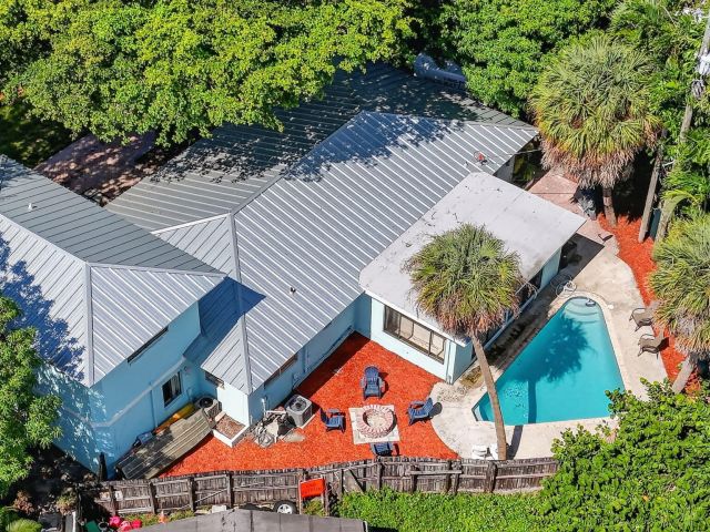 Home for sale at 1517 SE 4th Court - photo 6622051