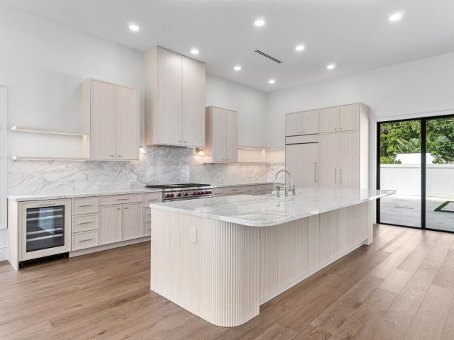 Home for sale at 109 Arlington Place - photo 6628083