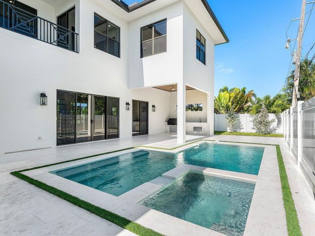 Home for sale at 109 Arlington Place - photo 6628094