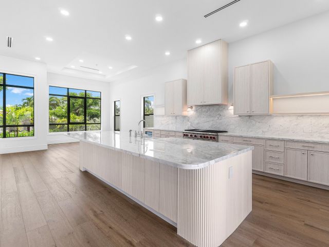 Home for sale at 109 Arlington Place - photo 6628097