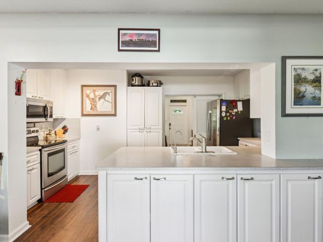 Home for sale at 221 NE 17th Street - photo 6608954