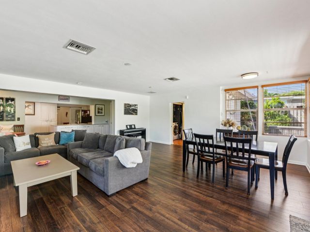 Home for sale at 221 NE 17th Street - photo 6608960